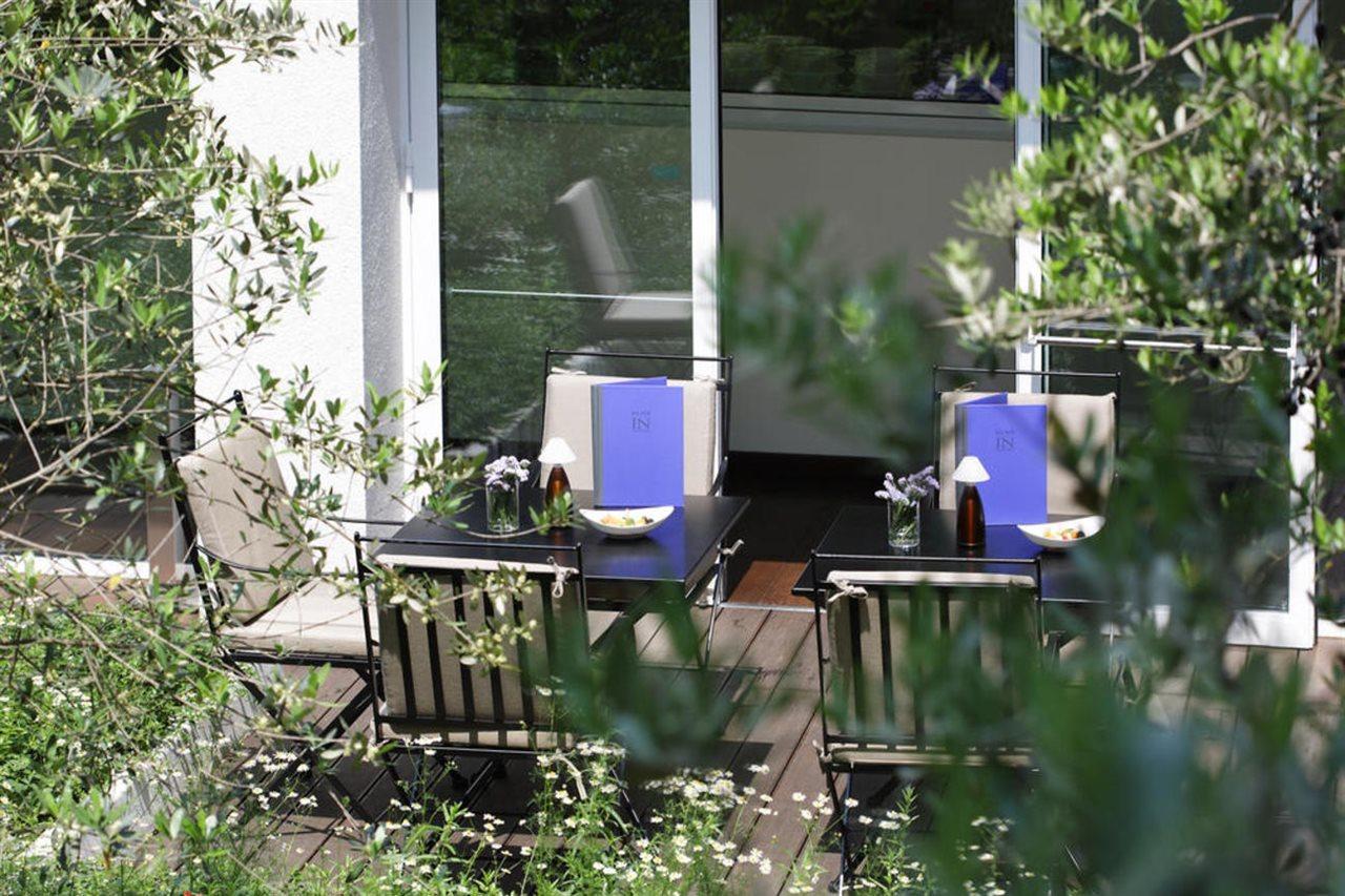Magna Pars L'Hotel A Parfum, Small Luxury Hotels Of The World Милано Екстериор снимка The terrace