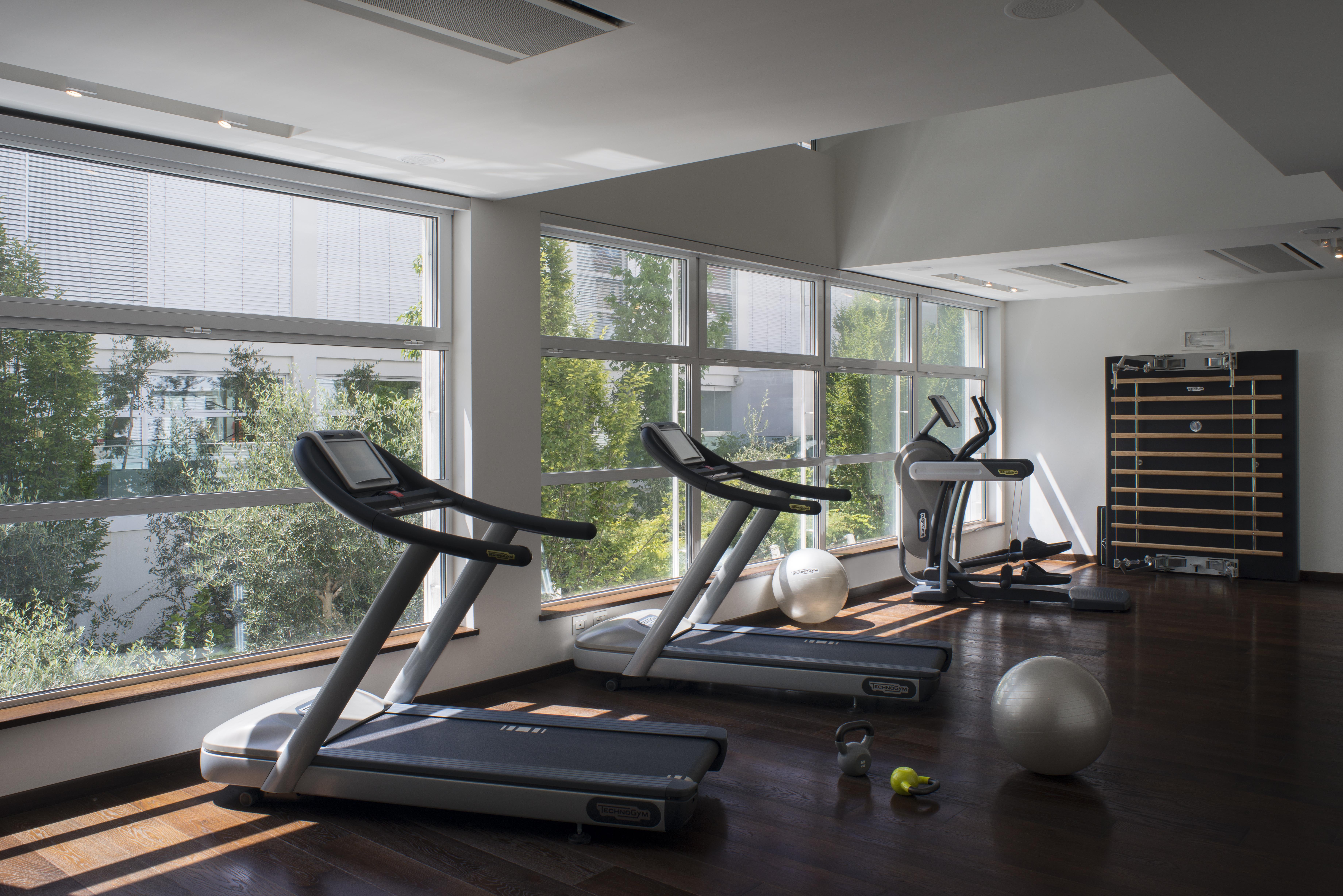 Magna Pars L'Hotel A Parfum, Small Luxury Hotels Of The World Милано Екстериор снимка The gym at the Mandarin Oriental, Munich