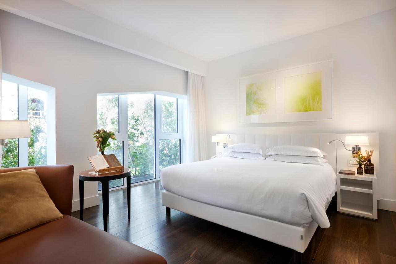 Magna Pars L'Hotel A Parfum, Small Luxury Hotels Of The World Милано Екстериор снимка