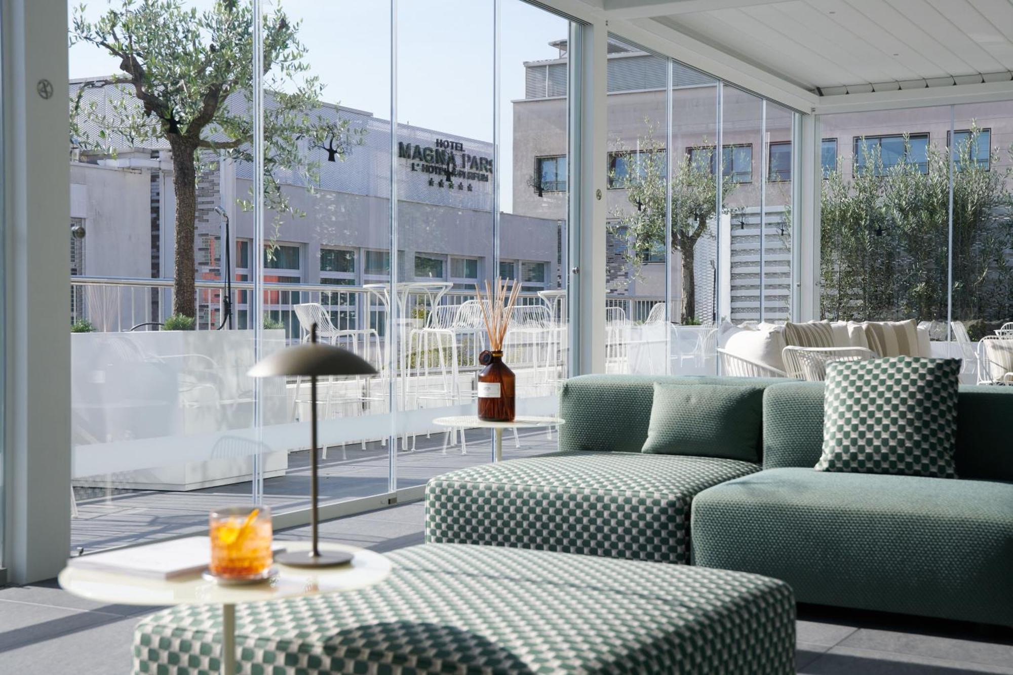 Magna Pars L'Hotel A Parfum, Small Luxury Hotels Of The World Милано Екстериор снимка