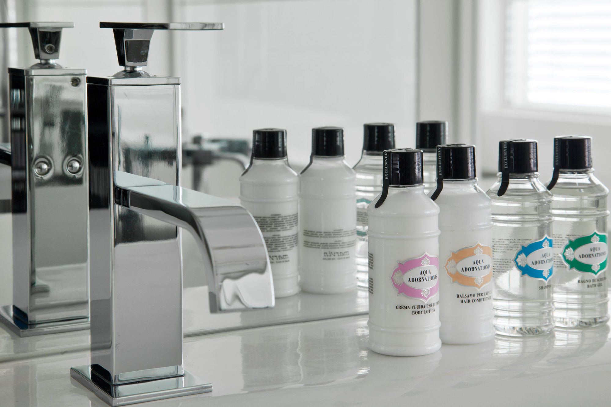 Magna Pars L'Hotel A Parfum, Small Luxury Hotels Of The World Милано Удобства снимка
